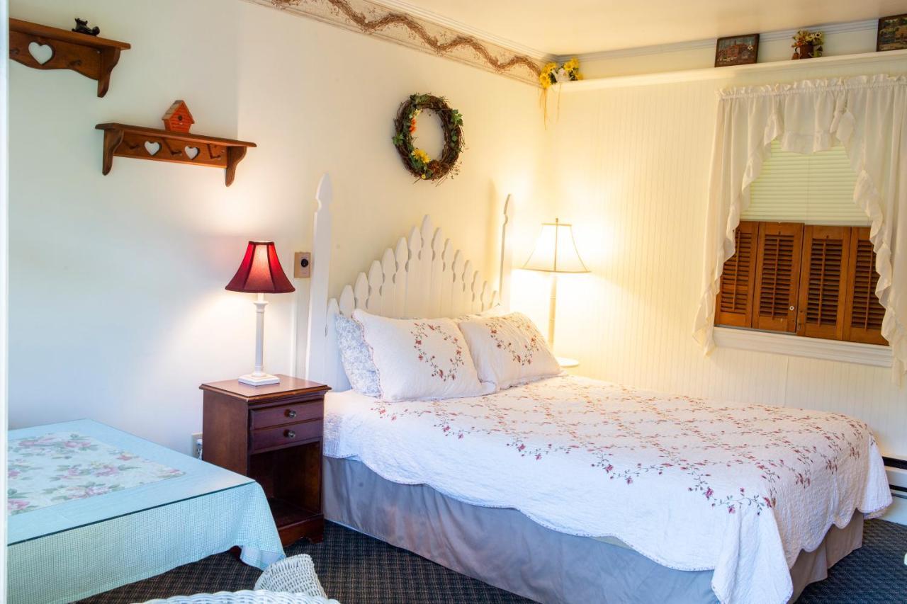 The Chimney Rock Inn & Cottages ภายนอก รูปภาพ