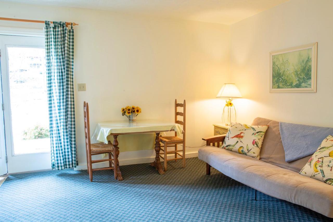 The Chimney Rock Inn & Cottages ภายนอก รูปภาพ