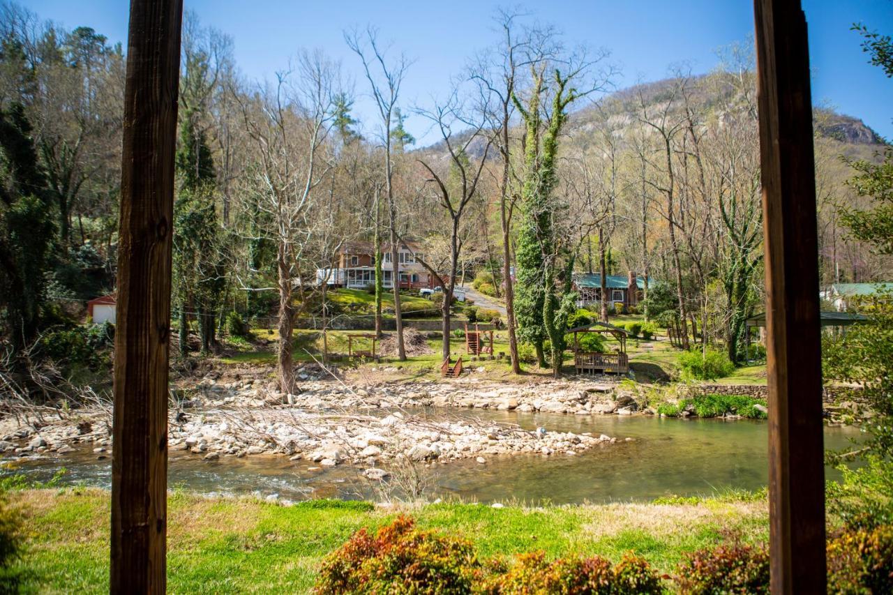 The Chimney Rock Inn & Cottages ภายนอก รูปภาพ